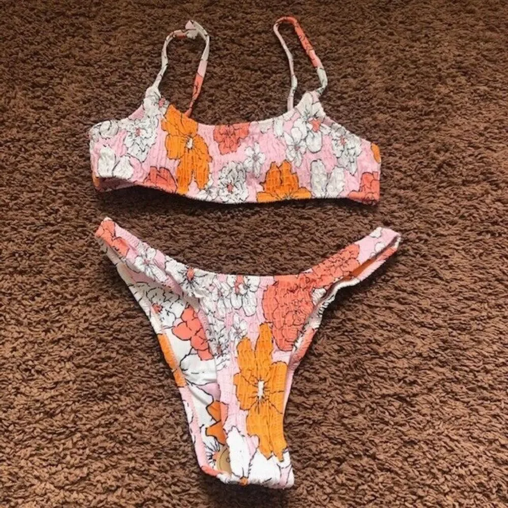 VOLAFA Women's Smocked Ruched Triangle Bikini Print Swimsuit Set 2 Piece Small‎